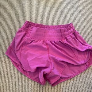 Sonic Pink Lululemon hotty hot shorts #athleisure